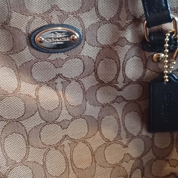 Coach Signature Brown Tote Bag - Picture 3 of 13